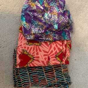 Bundle of 3 Lularoe TC leggings